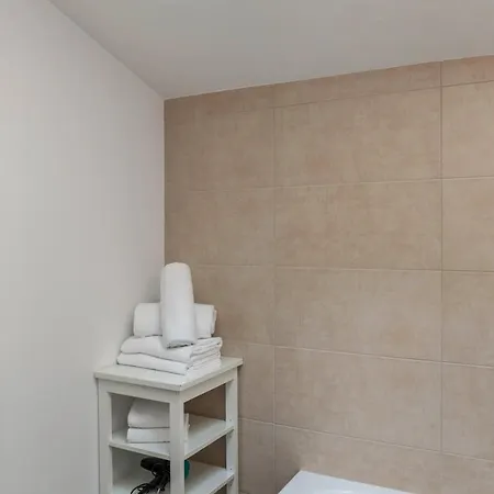 Haus Excelsior 40 شقة